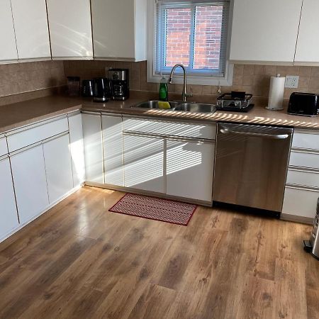 Windsor Airport Room Accommodation Bagian luar foto