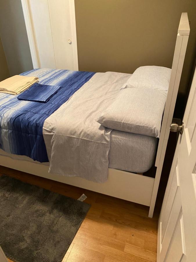 Windsor Airport Room Accommodation Bagian luar foto